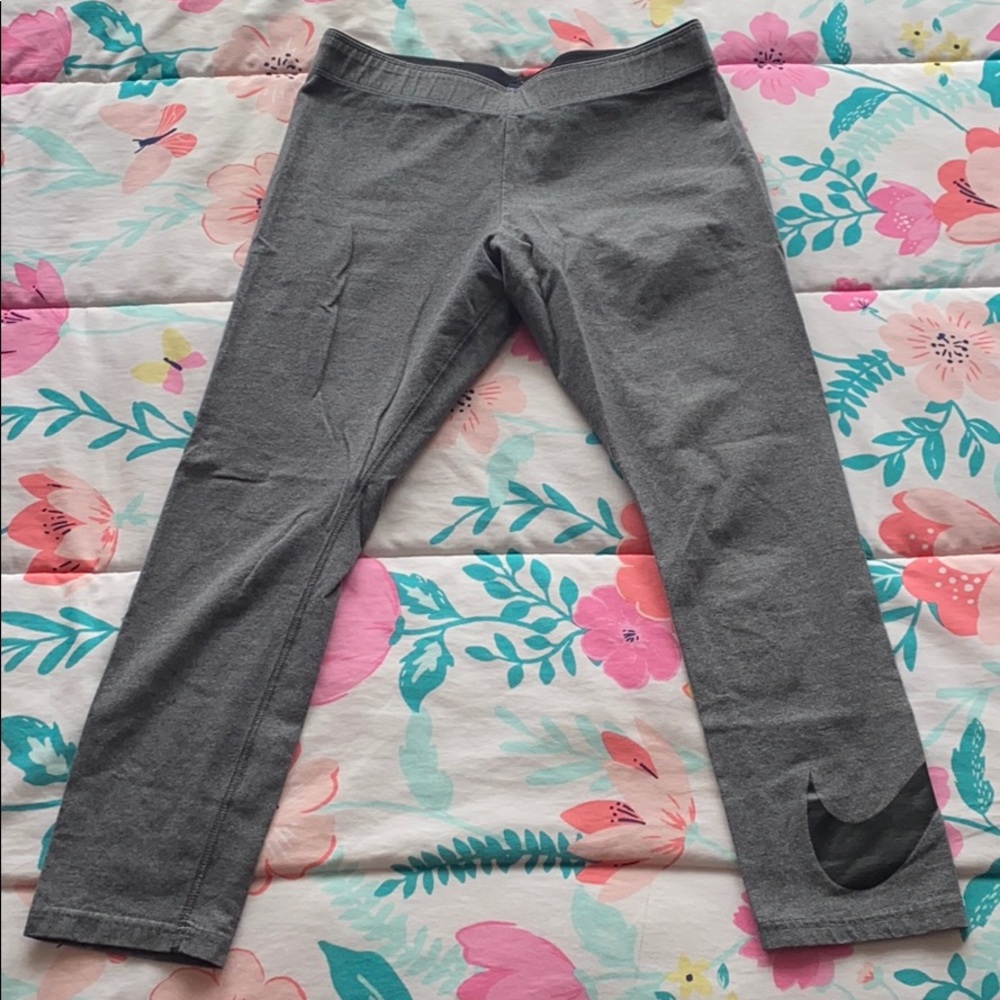 Grey Nike Leggings